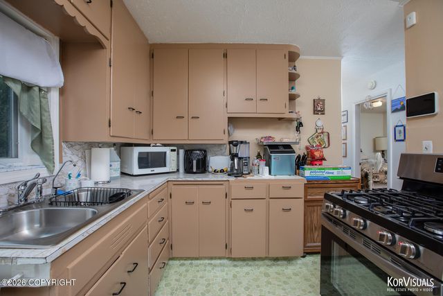 203 S Cobb Street, Palmer, AK 99645