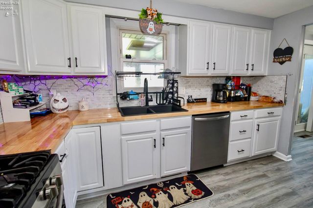 E 3117 Bayview Lane, Sandusky, OH 44870