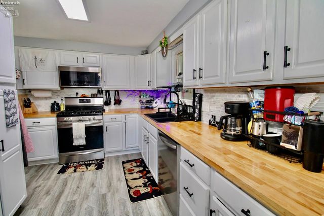 E 3117 Bayview Lane, Sandusky, OH 44870