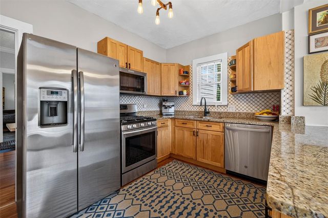 775 28TH AVENUE N, St Petersburg, FL 33704