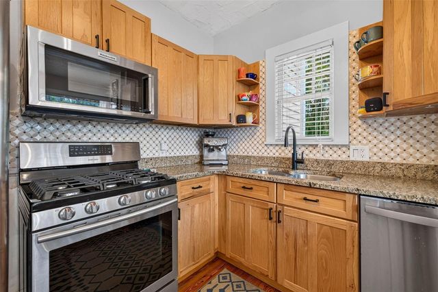 775 28TH AVENUE N, St Petersburg, FL 33704
