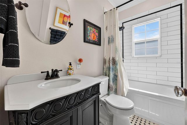 775 28TH AVENUE N, St Petersburg, FL 33704