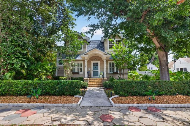 775 28TH AVENUE N, St Petersburg, FL 33704