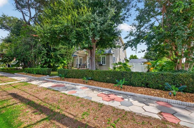 775 28TH AVENUE N, St Petersburg, FL 33704