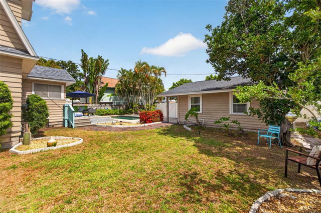 775 28TH AVENUE N, St Petersburg, FL 33704
