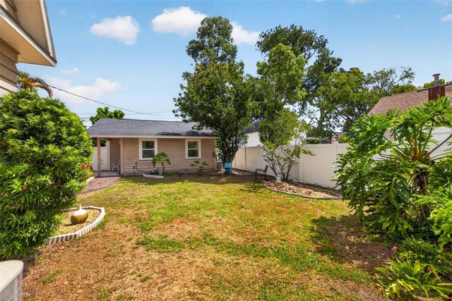 775 28TH AVENUE N, St Petersburg, FL 33704