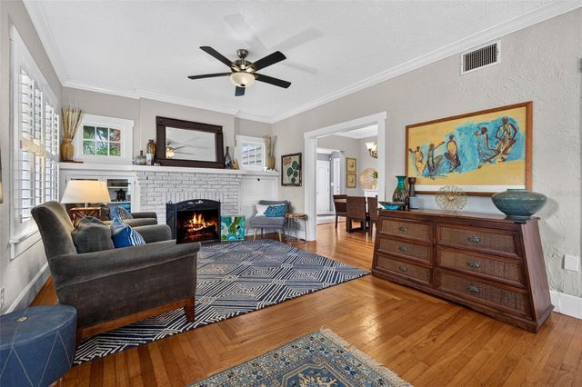 775 28TH AVENUE N, St Petersburg, FL 33704