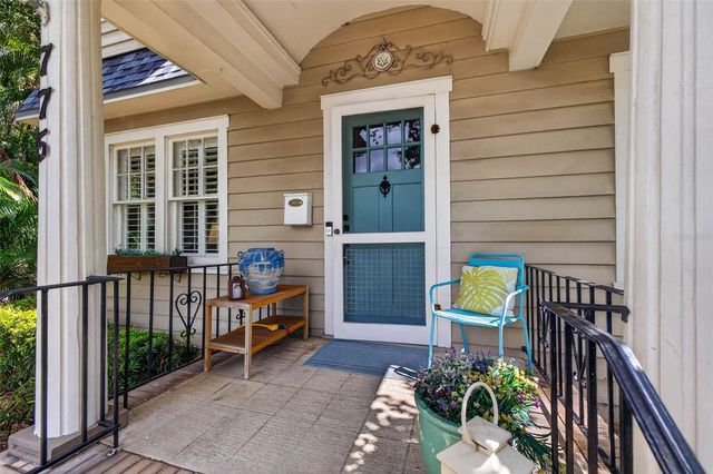 775 28TH AVENUE N, St Petersburg, FL 33704
