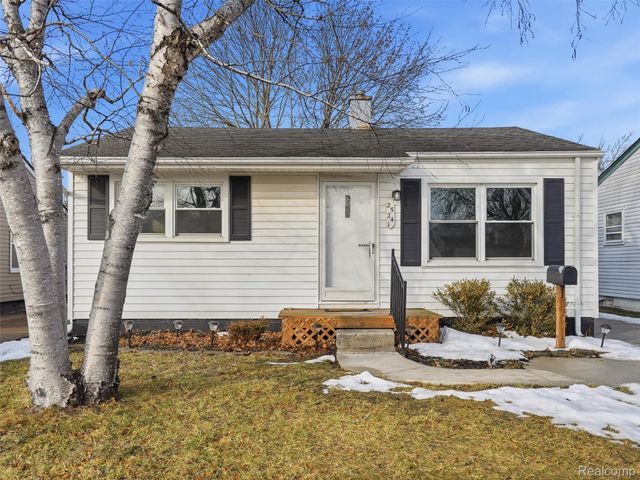 25241 Rosenbusch Boulevard, Warren, MI 48089