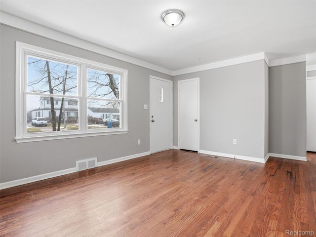 25241 Rosenbusch Boulevard, Warren, MI 48089