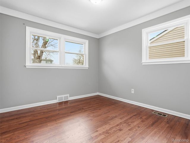 25241 Rosenbusch Boulevard, Warren, MI 48089