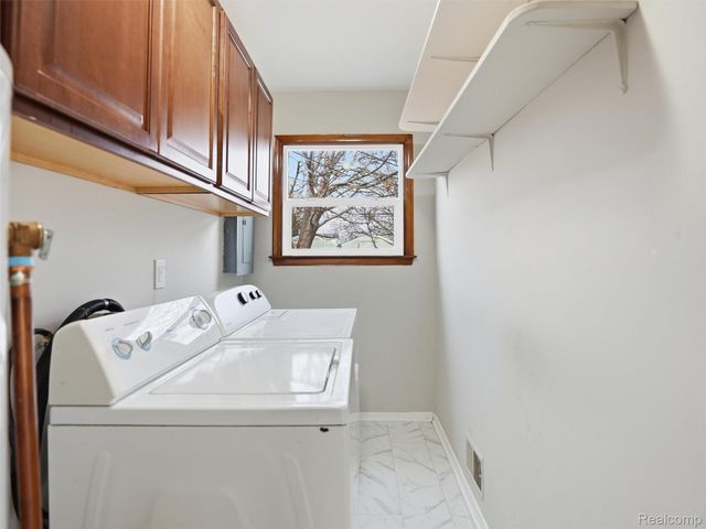 25241 Rosenbusch Boulevard, Warren, MI 48089