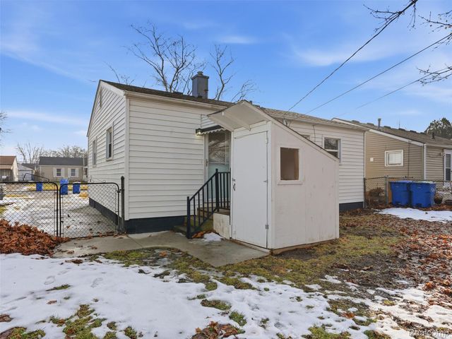 25241 Rosenbusch Boulevard, Warren, MI 48089