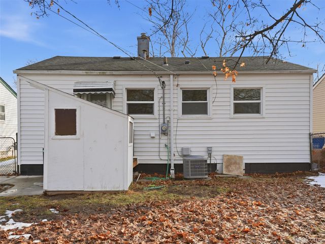 25241 Rosenbusch Boulevard, Warren, MI 48089