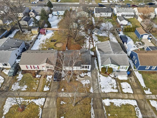 25241 Rosenbusch Boulevard, Warren, MI 48089