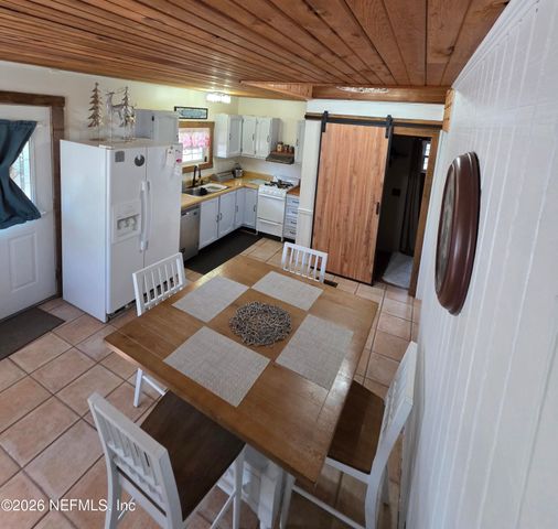 108 CREEKSIDE Road, Satsuma, FL 32189