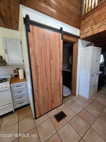 108 CREEKSIDE Road, Satsuma, FL 32189