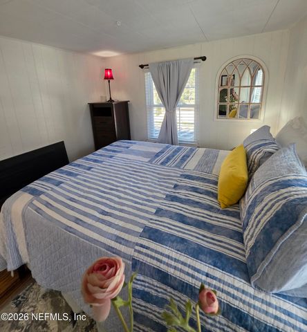 108 CREEKSIDE Road, Satsuma, FL 32189