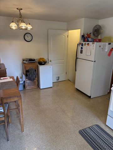1021 EVANS STREET, Neenah, WI 54956