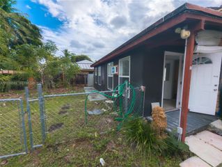 5893 SW 26th St 2, Miami, FL 33155