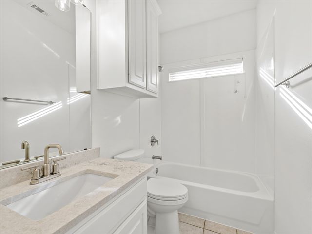 1732 Auburn Drive, Carrollton, TX 75007