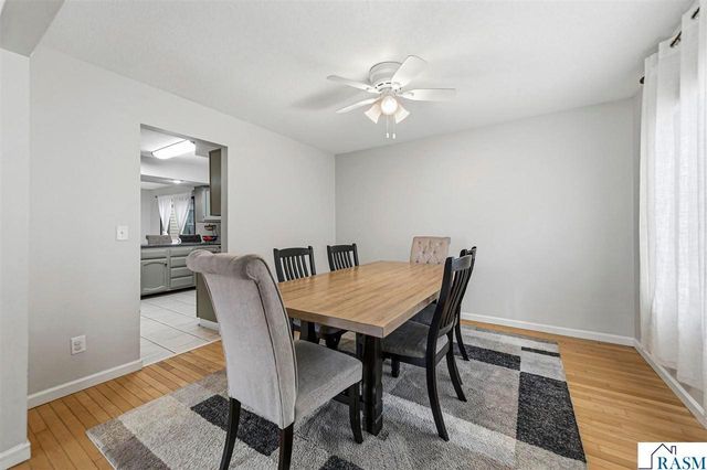 229 Wadsworth Drive, Mankato, MN 56001