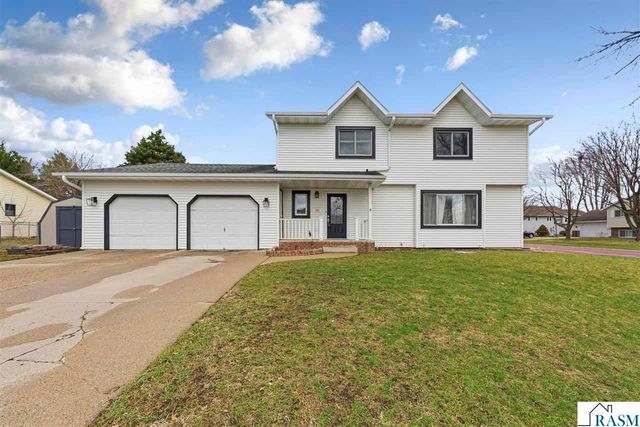 229 Wadsworth Drive, Mankato, MN 56001