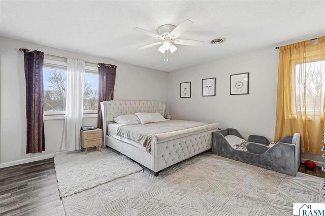 229 Wadsworth Drive, Mankato, MN 56001