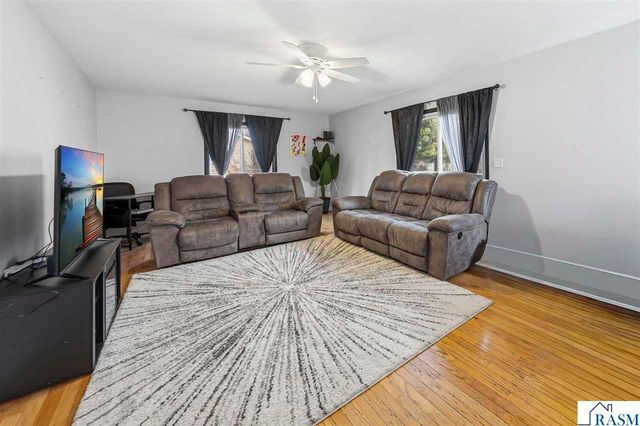 229 Wadsworth Drive, Mankato, MN 56001
