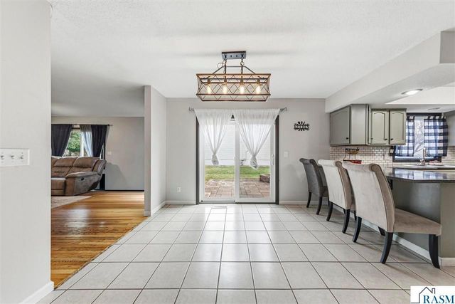 229 Wadsworth Drive, Mankato, MN 56001