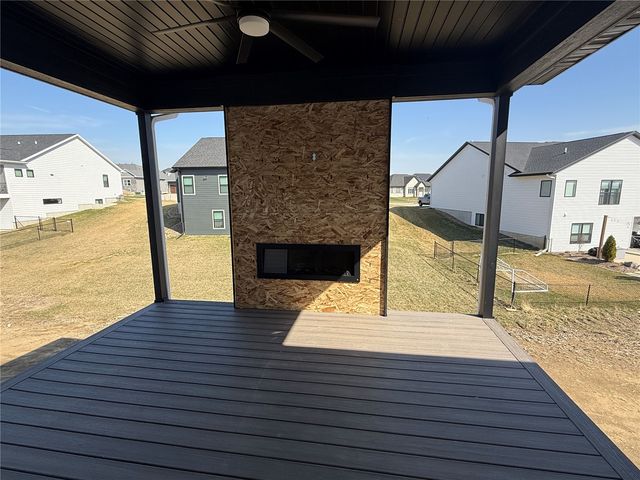 620 Rock Ridge Road, Tiffin, IA 52340