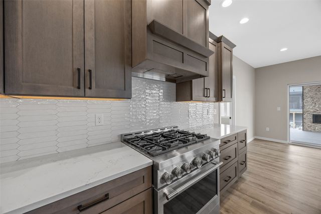 620 Rock Ridge Road, Tiffin, IA 52340
