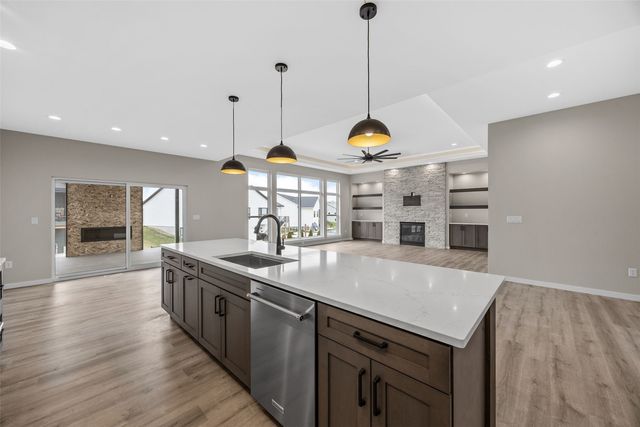 620 Rock Ridge Road, Tiffin, IA 52340