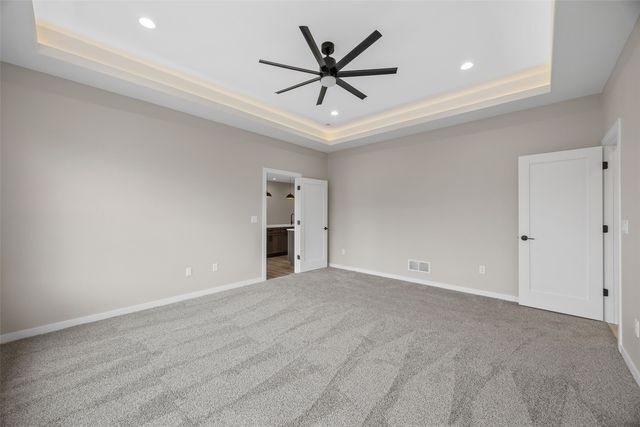 620 Rock Ridge Road, Tiffin, IA 52340