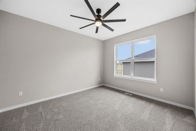 620 Rock Ridge Road, Tiffin, IA 52340