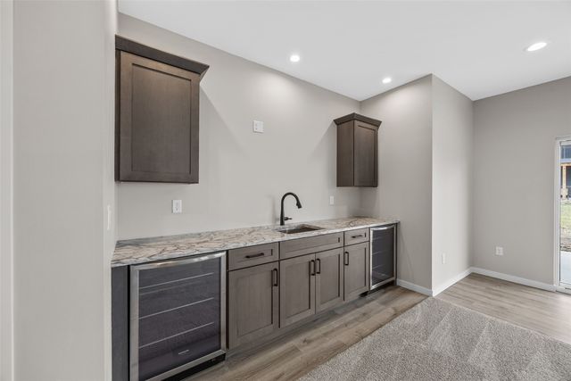 620 Rock Ridge Road, Tiffin, IA 52340