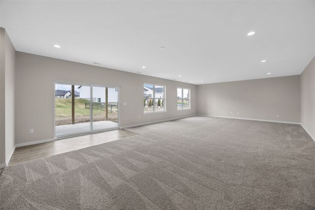 620 Rock Ridge Road, Tiffin, IA 52340
