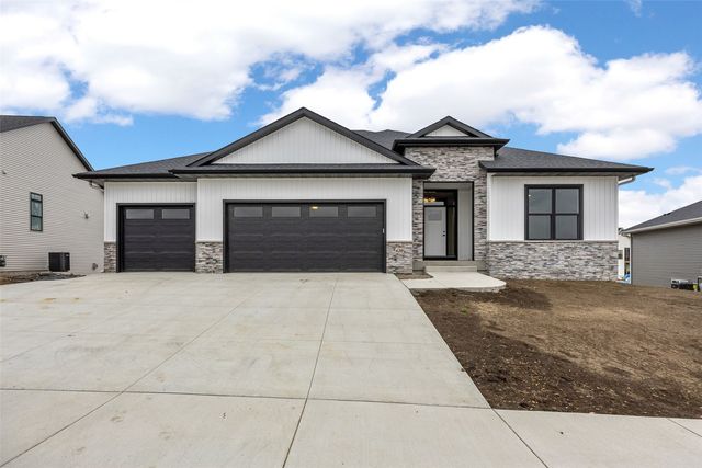 620 Rock Ridge Road, Tiffin, IA 52340