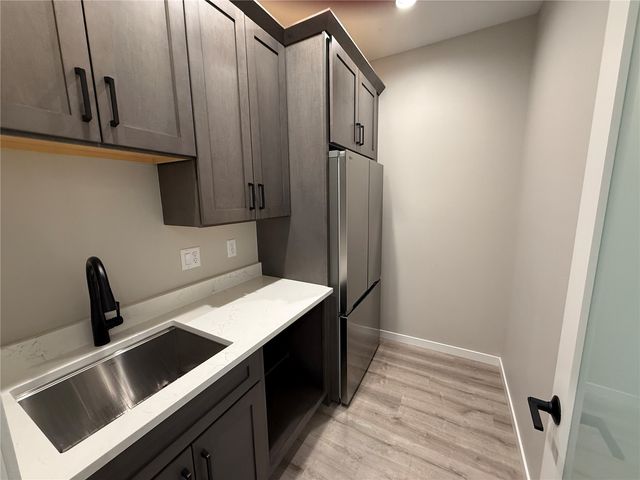 620 Rock Ridge Road, Tiffin, IA 52340