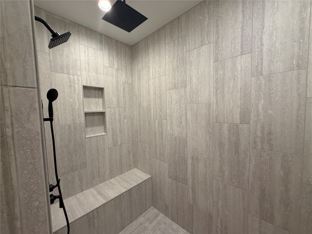 620 Rock Ridge Road, Tiffin, IA 52340