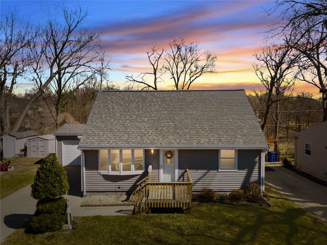 1416 38th Street SE, Cedar Rapids, IA 52403