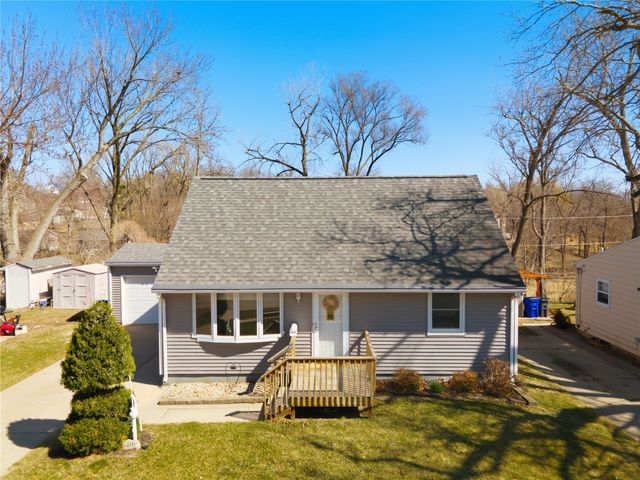 1416 38th Street SE, Cedar Rapids, IA 52403