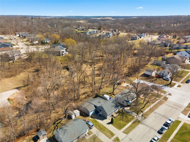 1416 38th Street SE, Cedar Rapids, IA 52403