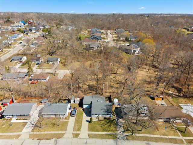 1416 38th Street SE, Cedar Rapids, IA 52403