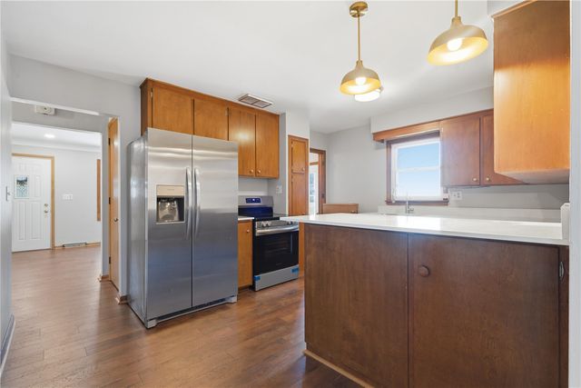 1416 38th Street SE, Cedar Rapids, IA 52403