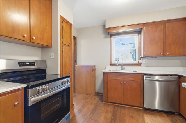 1416 38th Street SE, Cedar Rapids, IA 52403