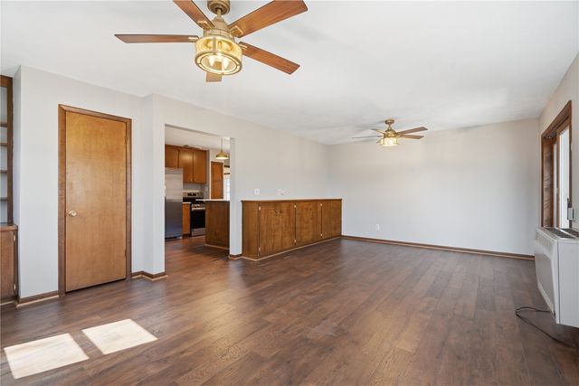 1416 38th Street SE, Cedar Rapids, IA 52403