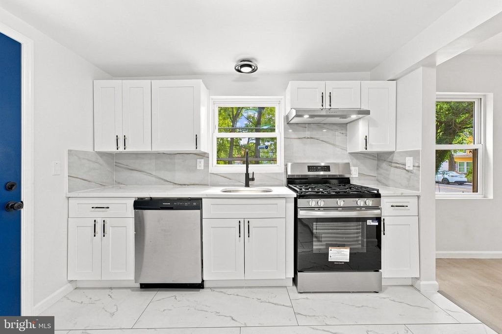 185 RANCOCAS RD, MOUNT HOLLY, NJ 08060 — photo 5