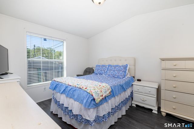 4 Apache Road, East Hartford, CT 06118