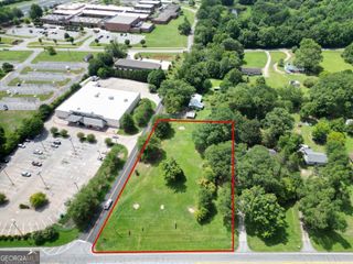 1353 W 3rd Street, Jackson, GA 30233